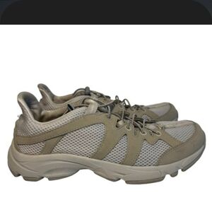 LL Bean tan North Peak Ventilated Hiking Shoes, women's size 9M Outdoors EUC